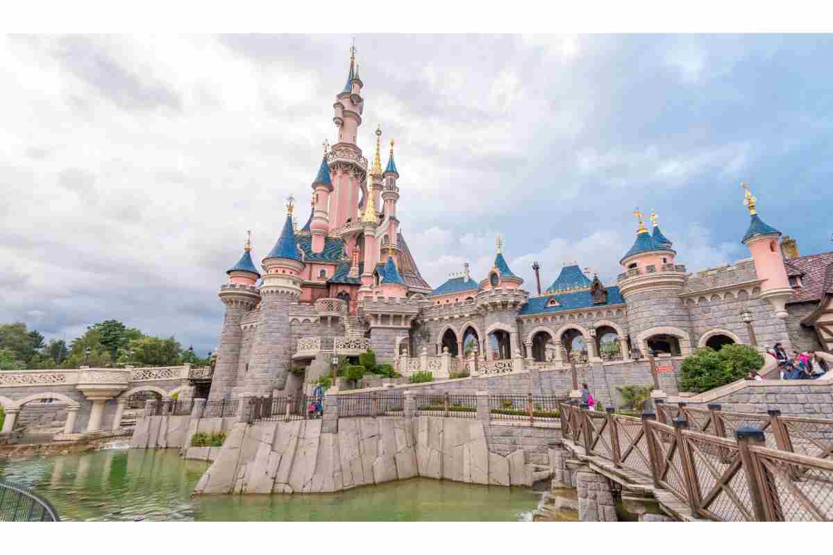 Vola a Disneyland con questo pacchetto